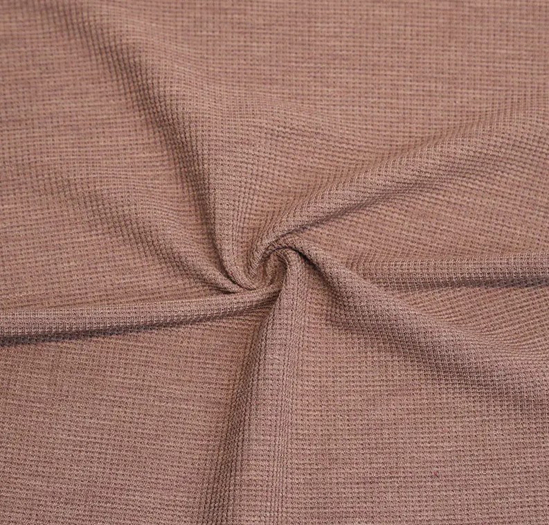 Waffle yapısı bambu/polyester streç waffle'ın performansını nasıl etkiler?